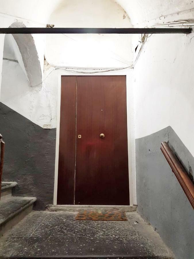 Vecchia - Spaccanapoli Neapel